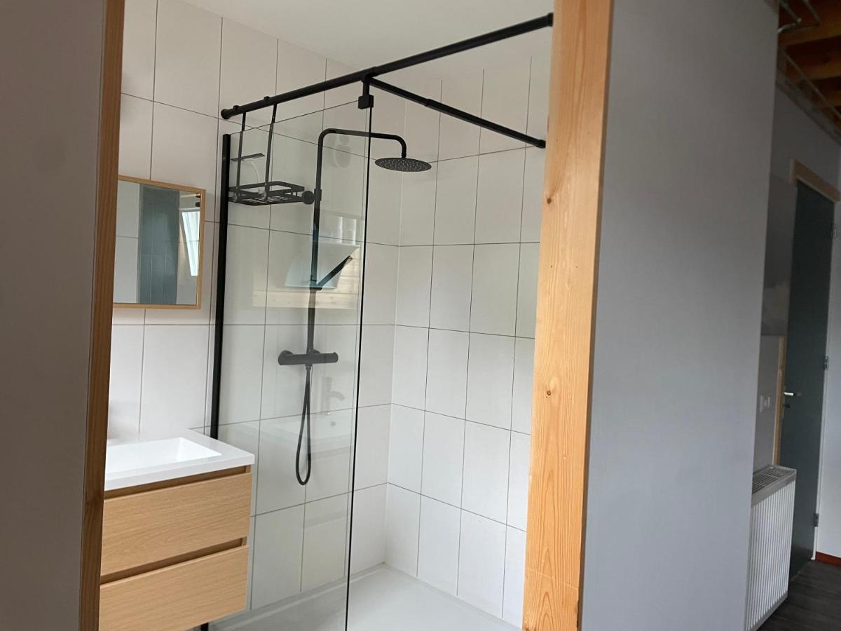 Aan De Dijk Hotel Дордрехт Екстериор снимка